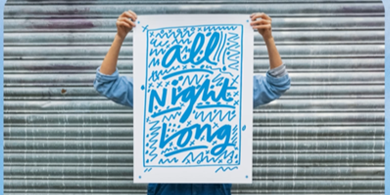 Chatverlauf mit Anfrage zu einer Print-Bestellung. Verkäufer teilt einen PayPal-Zahlungslink.